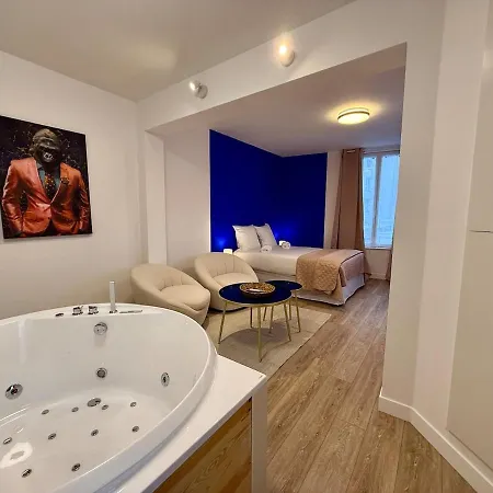 Apartment Nancy-Place, P20, Clim Jacuzzi Proche Centre Gare *